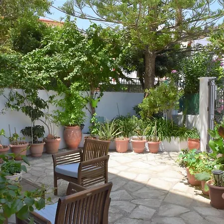 Annis House בית הארחה העיירה סקיאתוס