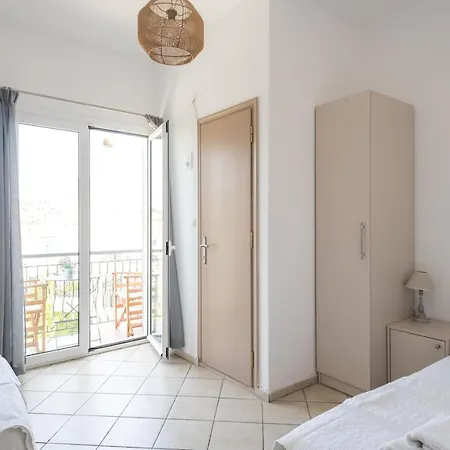 בית הארחה Annis House העיירה סקיאתוס