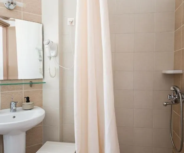 Annis House Skiathos Town